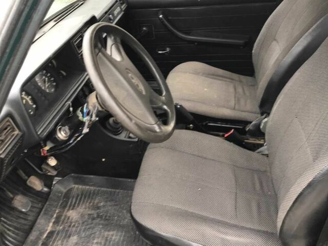 Зеленый ВАЗ 2104, объемом двигателя 1.5 л и пробегом 300 тыс. км за 1849 $, фото 4 на Automoto.ua