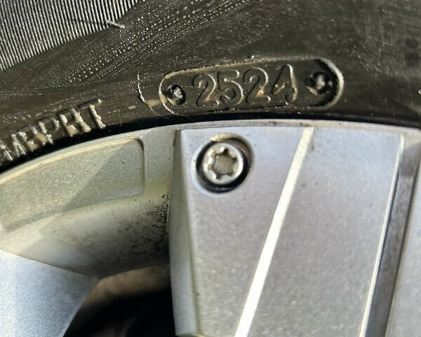 Зелений ВАЗ 2104, об'ємом двигуна 1.45 л та пробігом 28 тис. км за 1250 $, фото 10 на Automoto.ua