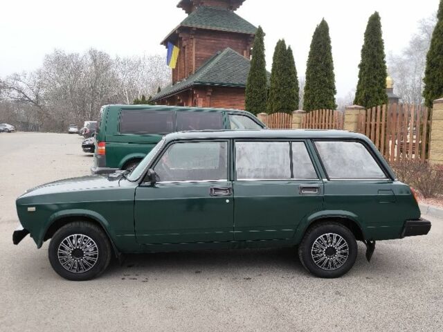 Зеленый ВАЗ 2104, объемом двигателя 0 л и пробегом 180 тыс. км за 950 $, фото 7 на Automoto.ua