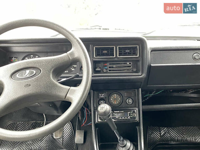 Зелений ВАЗ 2104, об'ємом двигуна 1.45 л та пробігом 160 тис. км за 1880 $, фото 13 на Automoto.ua