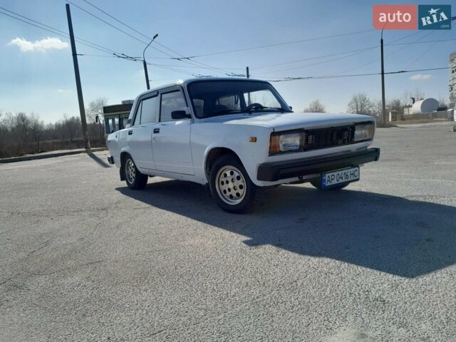 Белый ВАЗ 2105, объемом двигателя 1.2 л и пробегом 680 тыс. км за 1300 $, фото 7 на Automoto.ua