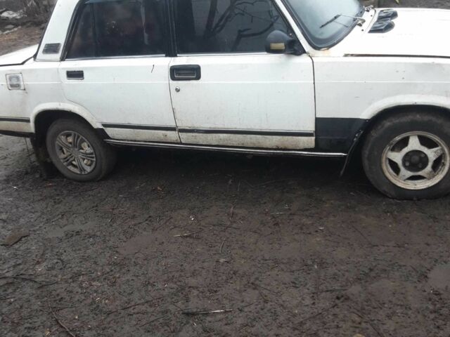 Білий ВАЗ 2105, об'ємом двигуна 0 л та пробігом 3 тис. км за 355 $, фото 8 на Automoto.ua