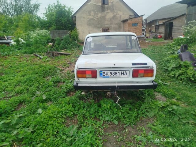 Белый ВАЗ 2105, объемом двигателя 0 л и пробегом 1 тыс. км за 90 $, фото 1 на Automoto.ua