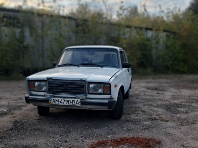 Белый ВАЗ 2105, объемом двигателя 0 л и пробегом 1000 тыс. км за 474 $, фото 1 на Automoto.ua