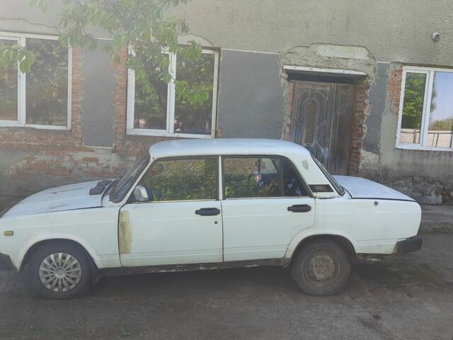 Білий ВАЗ 2105, об'ємом двигуна 0 л та пробігом 1000 тис. км за 265 $, фото 2 на Automoto.ua
