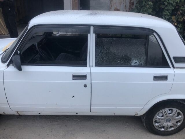 Белый ВАЗ 2105, объемом двигателя 1.3 л и пробегом 1 тыс. км за 715 $, фото 1 на Automoto.ua