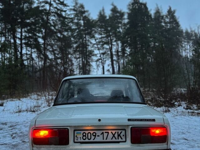 Білий ВАЗ 2105, об'ємом двигуна 1.3 л та пробігом 80 тис. км за 756 $, фото 5 на Automoto.ua