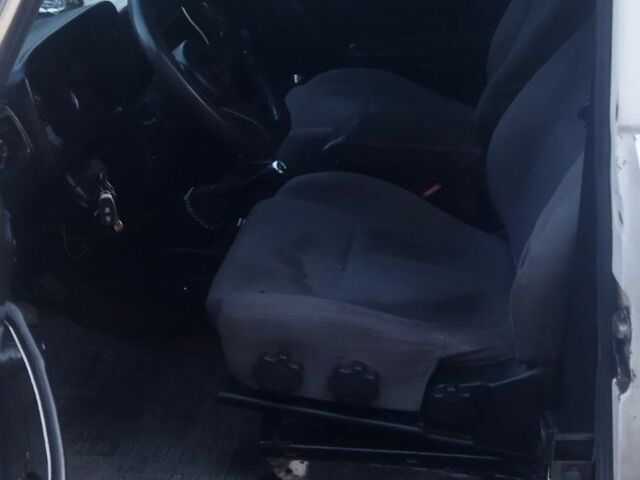 Білий ВАЗ 2105, об'ємом двигуна 1.5 л та пробігом 250 тис. км за 761 $, фото 4 на Automoto.ua