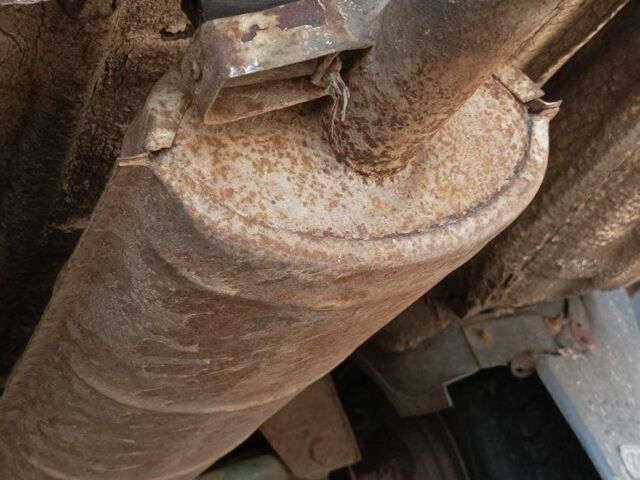 Білий ВАЗ 2105, об'ємом двигуна 1.5 л та пробігом 250 тис. км за 761 $, фото 13 на Automoto.ua