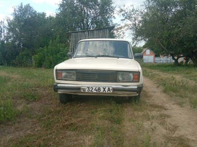 Белый ВАЗ 2105, объемом двигателя 0 л и пробегом 3 тыс. км за 500 $, фото 5 на Automoto.ua