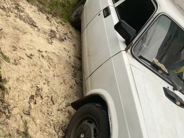 Белый ВАЗ 2105, объемом двигателя 1.5 л и пробегом 70 тыс. км за 800 $, фото 3 на Automoto.ua