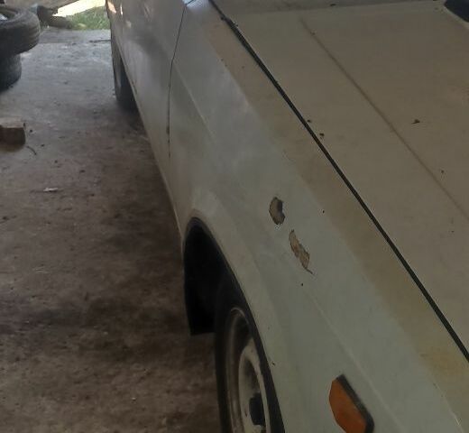 Белый ВАЗ 2105, объемом двигателя 0 л и пробегом 100 тыс. км за 428 $, фото 1 на Automoto.ua