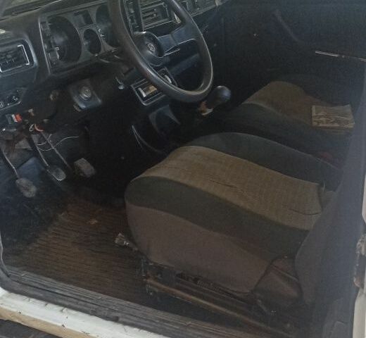 Белый ВАЗ 2105, объемом двигателя 0 л и пробегом 100 тыс. км за 428 $, фото 4 на Automoto.ua