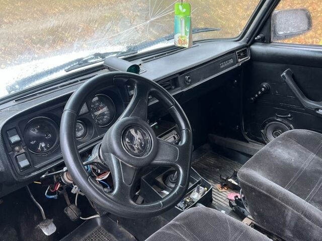 ВАЗ 2105 1981 в Сумах на Automoto.ua Белый ВАЗ 2105, объемом двигателя 1.3 л и пробегом 70 тыс. км за 444 $, фото 3 на Automoto.ua