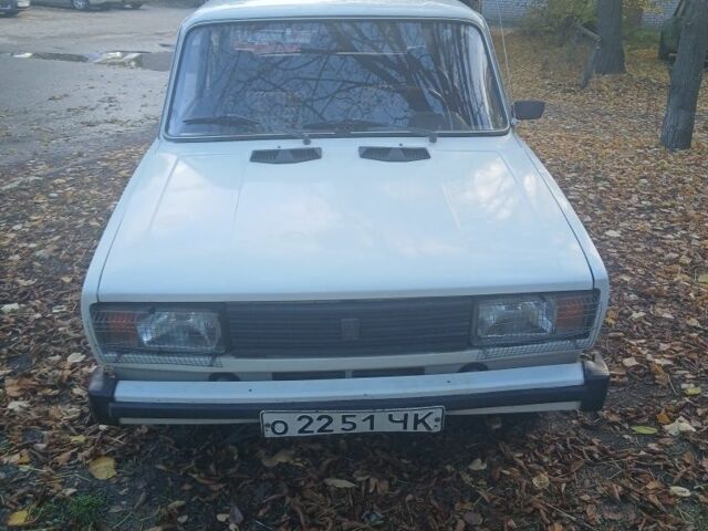 ВАЗ 2105 1982 в Черкассах на Automoto.ua Белый ВАЗ 2105, объемом двигателя 0 л и пробегом 84 тыс. км за 1000 $, фото 4 на Automoto.ua