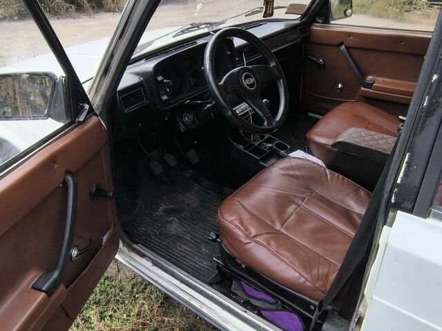 Білий ВАЗ 2105, об'ємом двигуна 1 л та пробігом 64 тис. км за 900 $, фото 3 на Automoto.ua