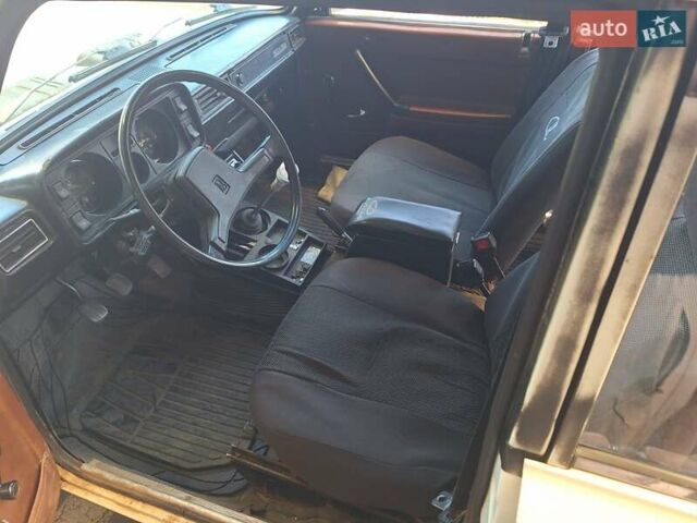 Белый ВАЗ 2105, объемом двигателя 1.2 л и пробегом 99 тыс. км за 838 $, фото 9 на Automoto.ua