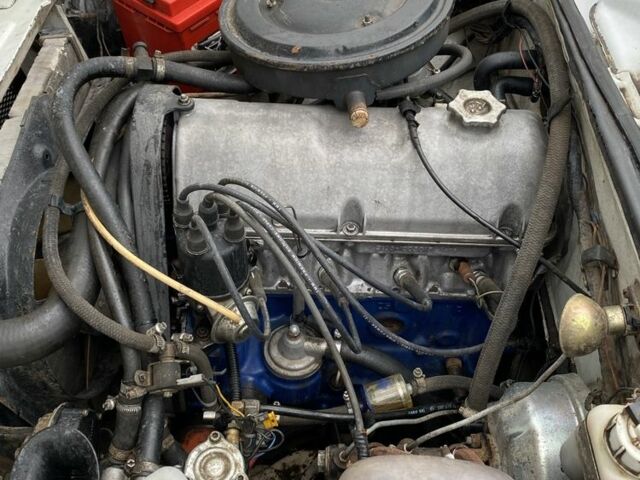 Белый ВАЗ 2105, объемом двигателя 1.3 л и пробегом 200 тыс. км за 713 $, фото 5 на Automoto.ua