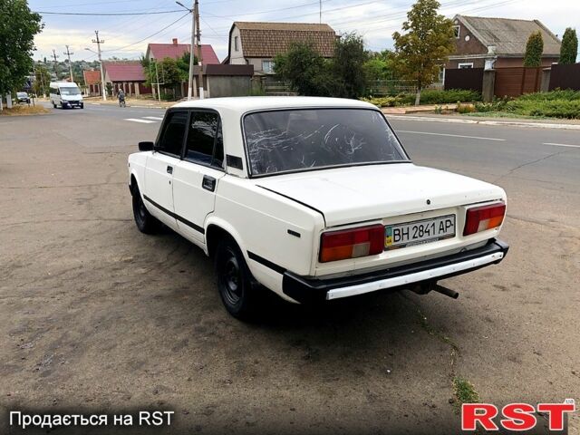 Белый ВАЗ 2105, объемом двигателя 1.3 л и пробегом 92 тыс. км за 600 $, фото 1 на Automoto.ua