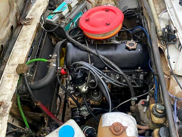 Белый ВАЗ 2105, объемом двигателя 1.2 л и пробегом 500 тыс. км за 1200 $, фото 10 на Automoto.ua