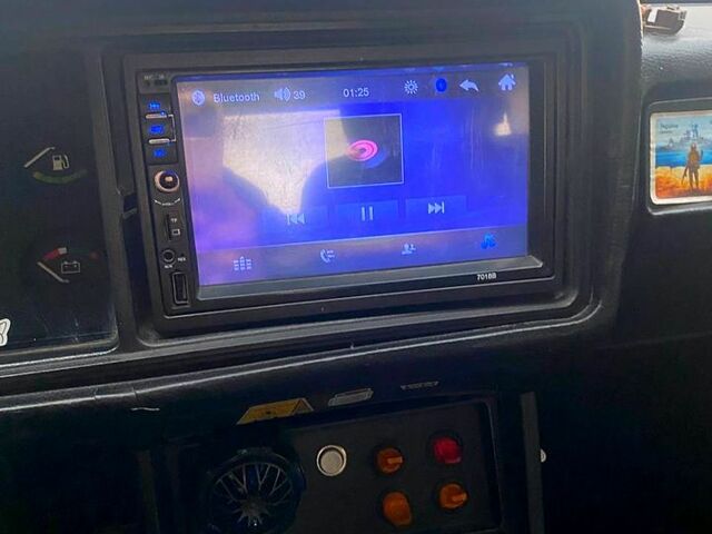 Белый ВАЗ 2105, объемом двигателя 1.2 л и пробегом 500 тыс. км за 1200 $, фото 12 на Automoto.ua