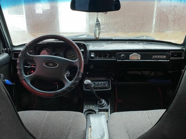 Белый ВАЗ 2105, объемом двигателя 1.3 л и пробегом 200 тыс. км за 713 $, фото 4 на Automoto.ua