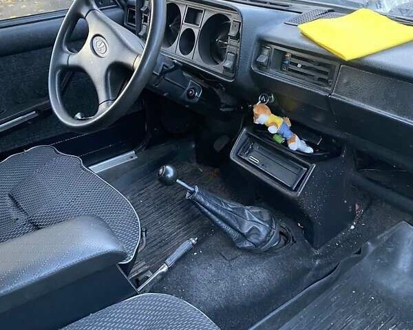 ВАЗ 2105 1982 в Днепре (Днепропетровске) на Automoto.ua Белый ВАЗ 2105, объемом двигателя 1.2 л и пробегом 20 тыс. км за 800 $, фото 3 на Automoto.ua