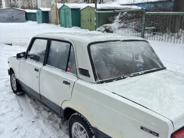 Білий ВАЗ 2105, об'ємом двигуна 1.5 л та пробігом 3 тис. км за 535 $, фото 3 на Automoto.ua