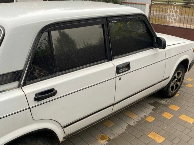 Білий ВАЗ 2105, об'ємом двигуна 1.7 л та пробігом 3 тис. км за 700 $, фото 1 на Automoto.ua