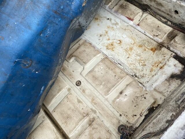 Белый ВАЗ 2105, объемом двигателя 0 л и пробегом 70 тыс. км за 924 $, фото 15 на Automoto.ua