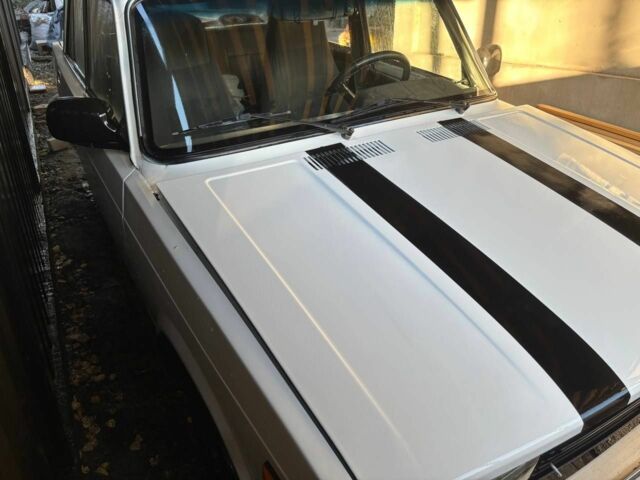 Белый ВАЗ 2105, объемом двигателя 0 л и пробегом 100 тыс. км за 700 $, фото 8 на Automoto.ua