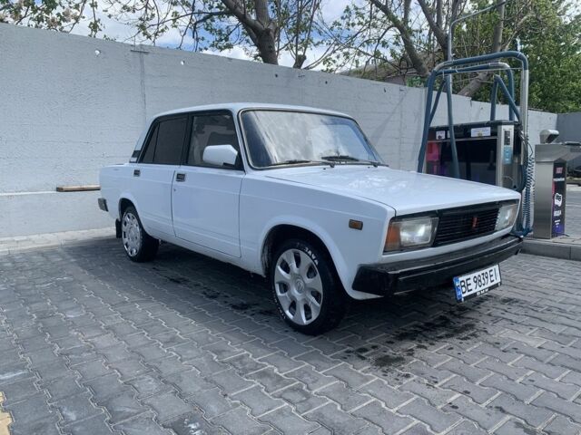 ВАЗ 2105 1983 у Миколаєві на Automoto.ua Білий ВАЗ 2105, об'ємом двигуна 1.2 л та пробігом 12 тис. км за 950 $, фото 2 на Automoto.ua