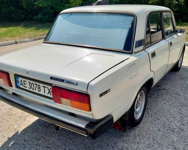 Белый ВАЗ 2105, объемом двигателя 1.5 л и пробегом 90 тыс. км за 1500 $, фото 1 на Automoto.ua