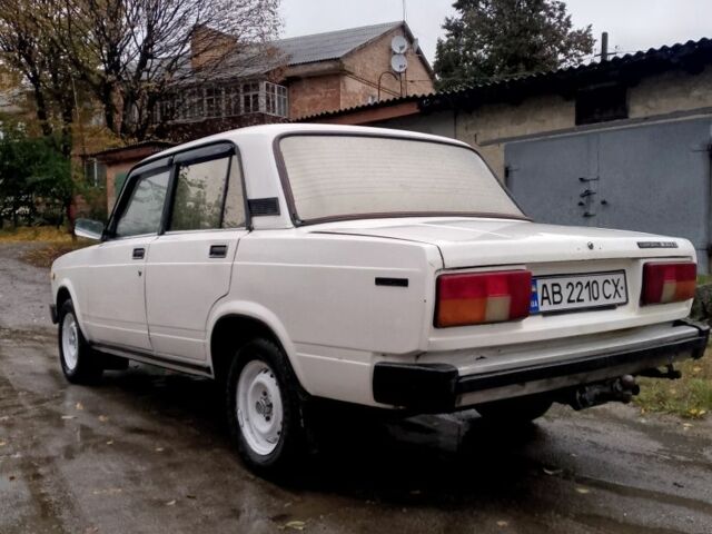 ВАЗ 2105 1983 в Калиновке на Automoto.ua Белый ВАЗ 2105, объемом двигателя 1.3 л и пробегом 150 тыс. км за 1200 $, фото 3 на Automoto.ua