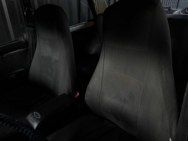 Белый ВАЗ 2105, объемом двигателя 0 л и пробегом 100 тыс. км за 700 $, фото 13 на Automoto.ua