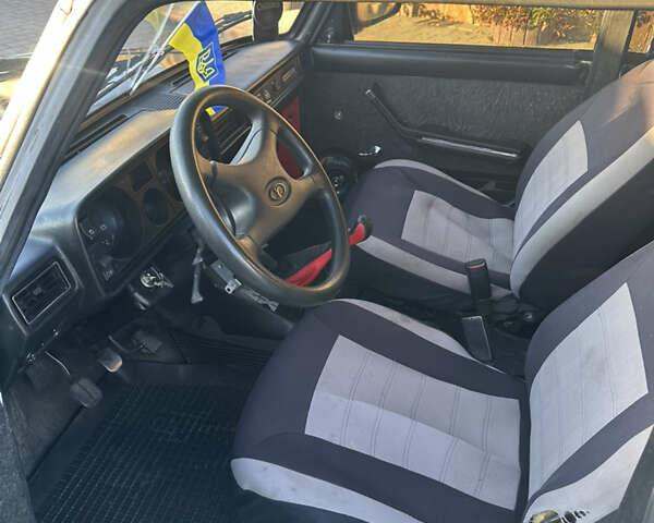 Білий ВАЗ 2105, об'ємом двигуна 1.5 л та пробігом 99 тис. км за 500 $, фото 4 на Automoto.ua