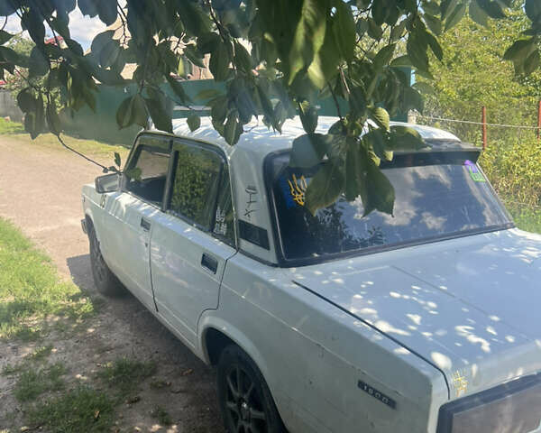 Белый ВАЗ 2105, объемом двигателя 1.6 л и пробегом 119 тыс. км за 1079 $, фото 7 на Automoto.ua