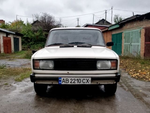 ВАЗ 2105 1983 в Калиновке на Automoto.ua Белый ВАЗ 2105, объемом двигателя 1.3 л и пробегом 150 тыс. км за 1200 $, фото 2 на Automoto.ua