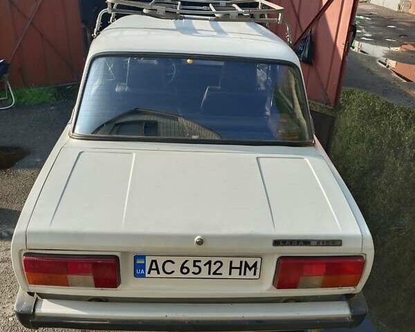 Белый ВАЗ 2105, объемом двигателя 1.29 л и пробегом 100 тыс. км за 800 $, фото 1 на Automoto.ua