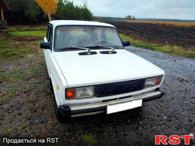 ВАЗ 2105 1984 у Полтаві на Automoto.ua Білий ВАЗ 2105, об'ємом двигуна 1.2 л та пробігом 0 тис. км за 850 $, фото 8 на Automoto.ua