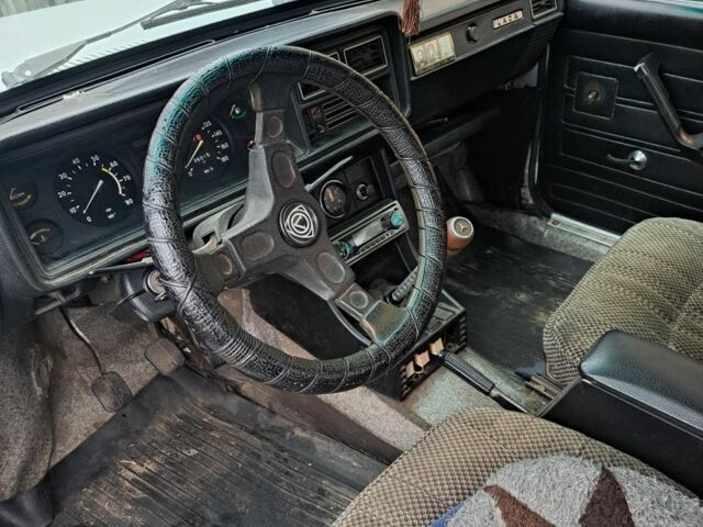 Білий ВАЗ 2105, об'ємом двигуна 0 л та пробігом 70 тис. км за 600 $, фото 3 на Automoto.ua