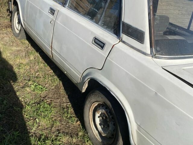 Білий ВАЗ 2105, об'ємом двигуна 0 л та пробігом 1000 тис. км за 364 $, фото 2 на Automoto.ua