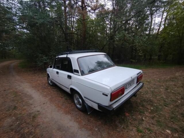 Белый ВАЗ 2105, объемом двигателя 1.2 л и пробегом 32 тыс. км за 1250 $, фото 4 на Automoto.ua