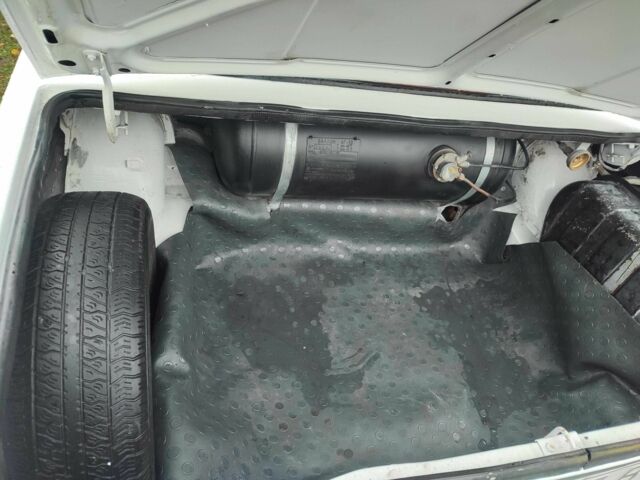 Белый ВАЗ 2105, объемом двигателя 0 л и пробегом 300 тыс. км за 750 $, фото 13 на Automoto.ua