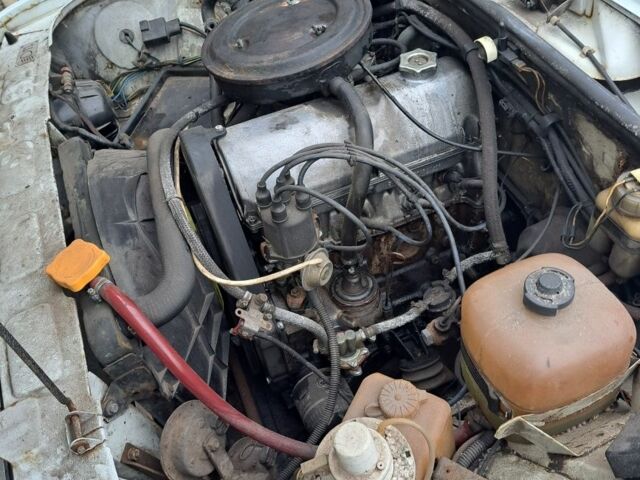 Білий ВАЗ 2105, об'ємом двигуна 0 л та пробігом 70 тис. км за 600 $, фото 5 на Automoto.ua