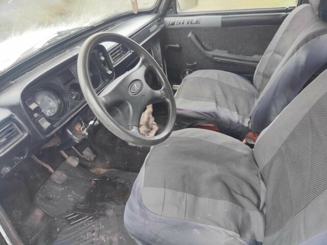 Белый ВАЗ 2105, объемом двигателя 0 л и пробегом 300 тыс. км за 750 $, фото 11 на Automoto.ua