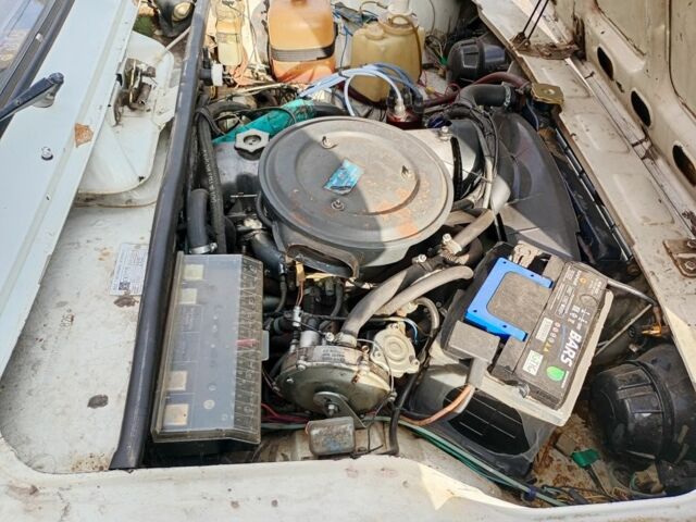 Белый ВАЗ 2105, объемом двигателя 0 л и пробегом 100 тыс. км за 650 $, фото 6 на Automoto.ua