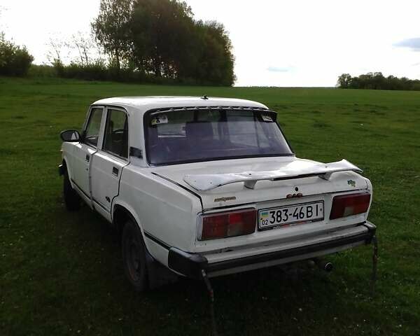 ВАЗ 2105 1984 в Оратове на Automoto.ua Белый ВАЗ 2105, объемом двигателя 1.1 л и пробегом 200 тыс. км за 477 $, фото 4 на Automoto.ua
