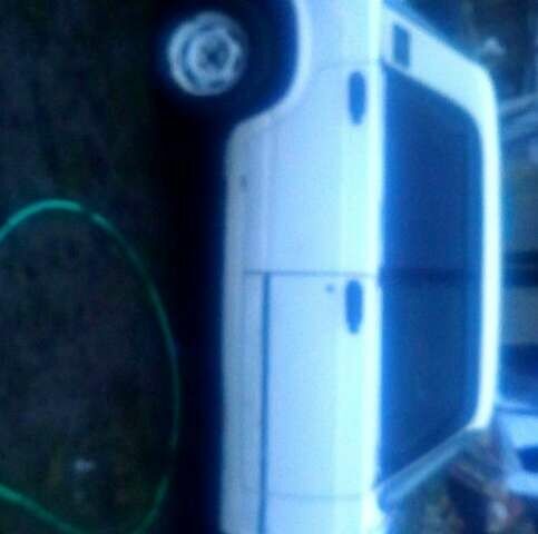 Білий ВАЗ 2105, об'ємом двигуна 1.6 л та пробігом 120 тис. км за 590 $, фото 2 на Automoto.ua