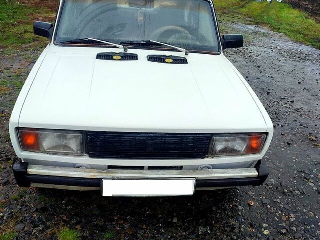 ВАЗ 2105 1984 у Полтаві на Automoto.ua Білий ВАЗ 2105, об'ємом двигуна 1.2 л та пробігом 0 тис. км за 850 $, фото 9 на Automoto.ua